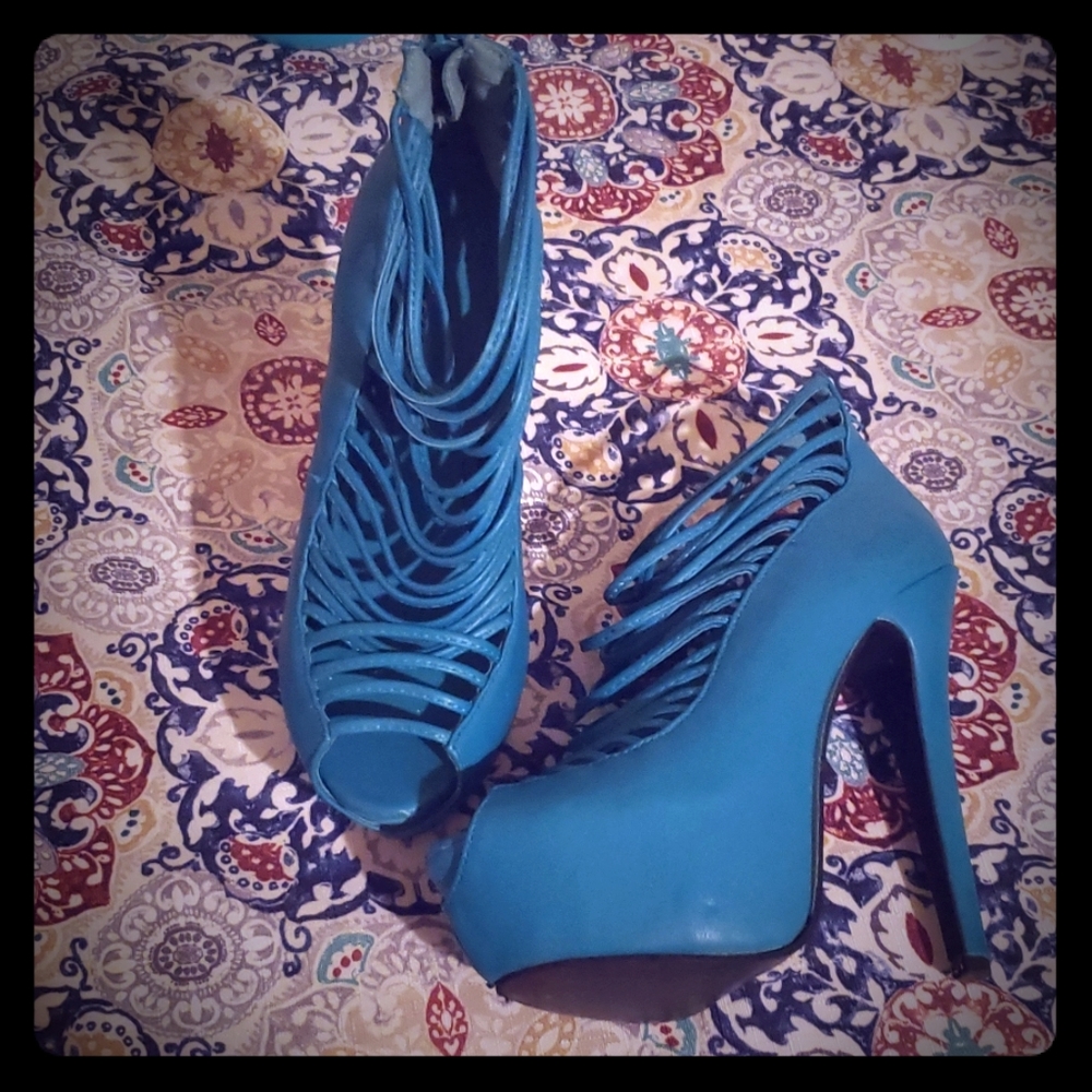 Huchi mama heels , ehhhh 😛